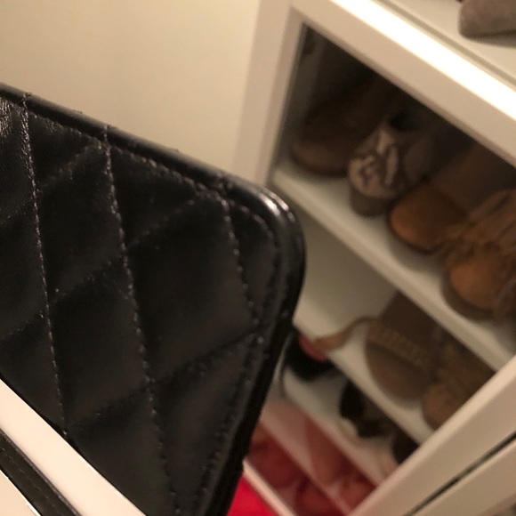 Authentic Lambskin Chanel flat wallet LGHW - Picture 3 of 7